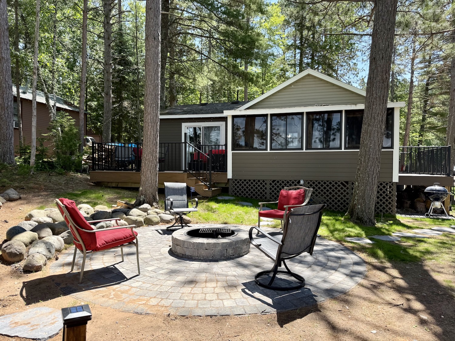 Musky Hideout