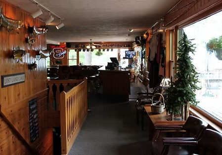 Lost Land Lake Lodge